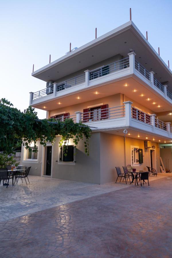 Tsoutsis Apartments Marantochori Exterior foto