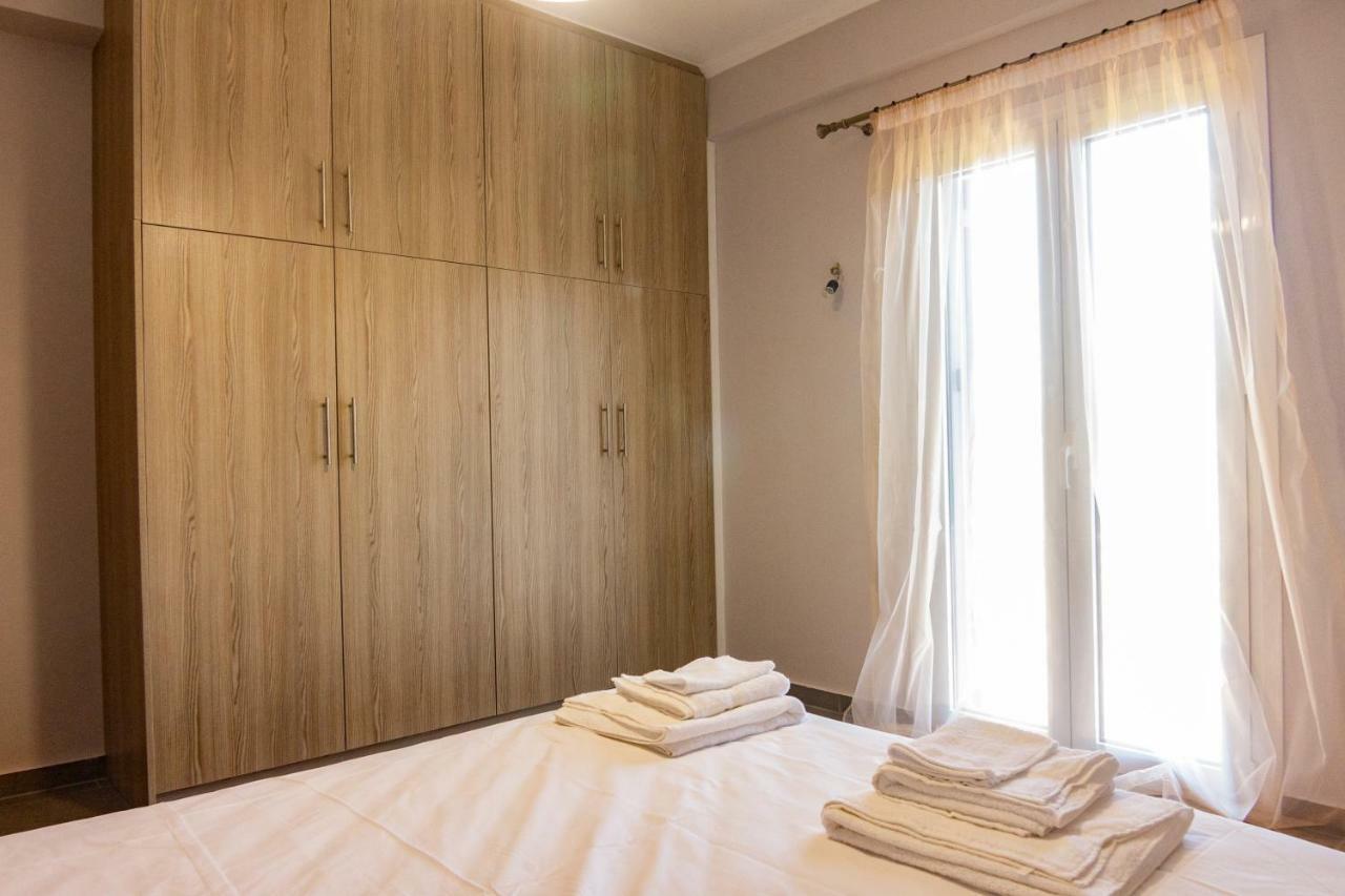 Tsoutsis Apartments Marantochori Exterior foto