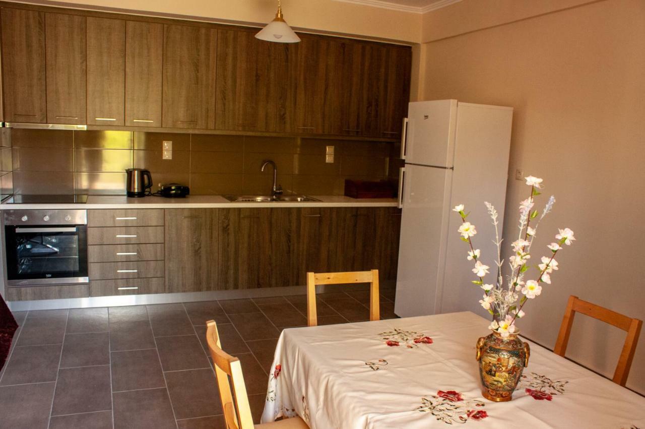 Tsoutsis Apartments Marantochori Exterior foto