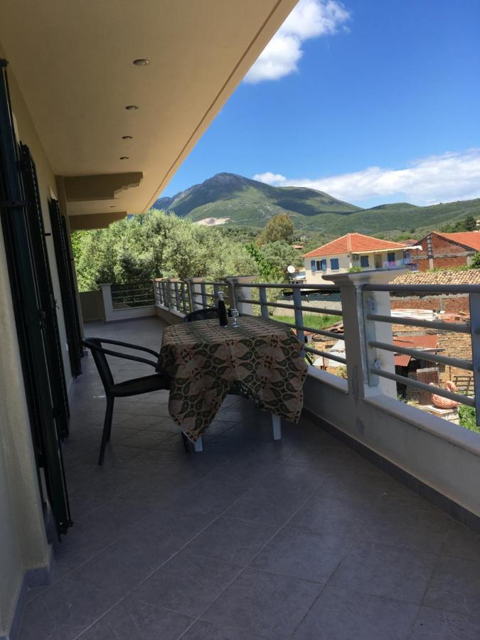 Tsoutsis Apartments Marantochori Exterior foto